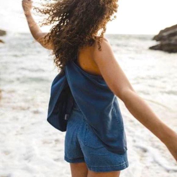 Ten Tree Harbour Tank - Picture 1 of 8